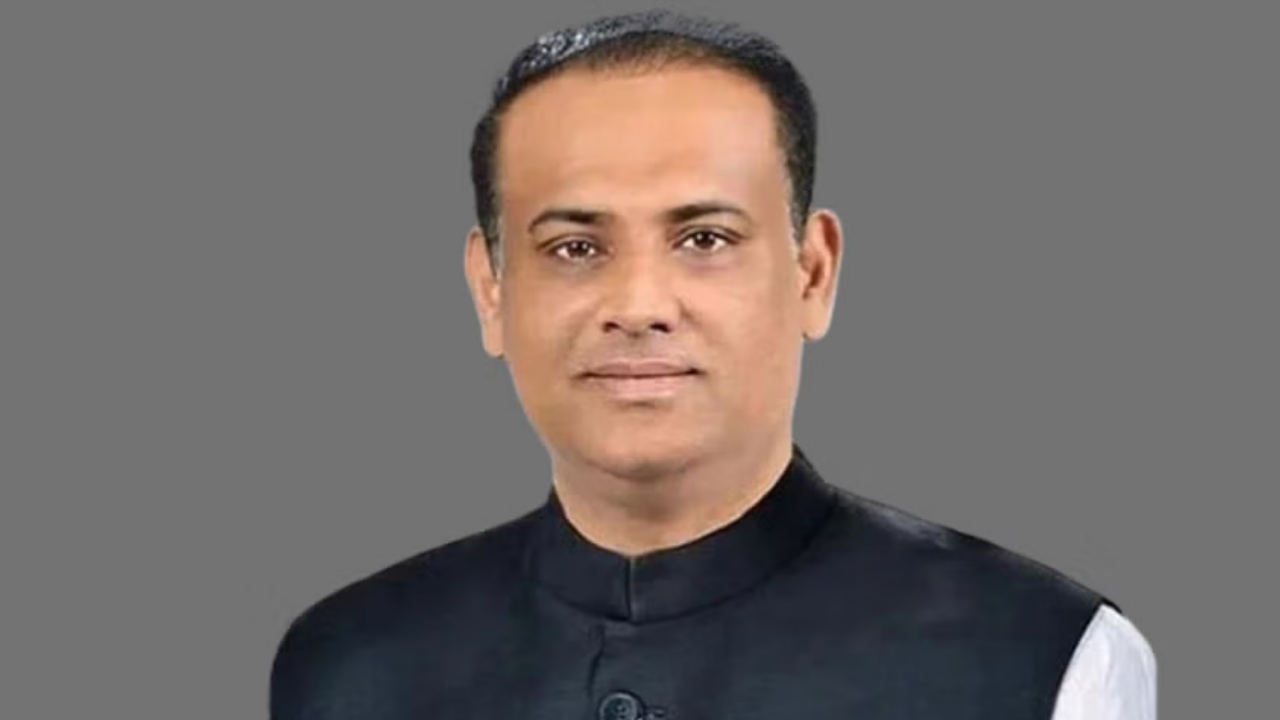 A K ARAFAT@DW24/daily vlog - 2025-09-24T203055.935.png